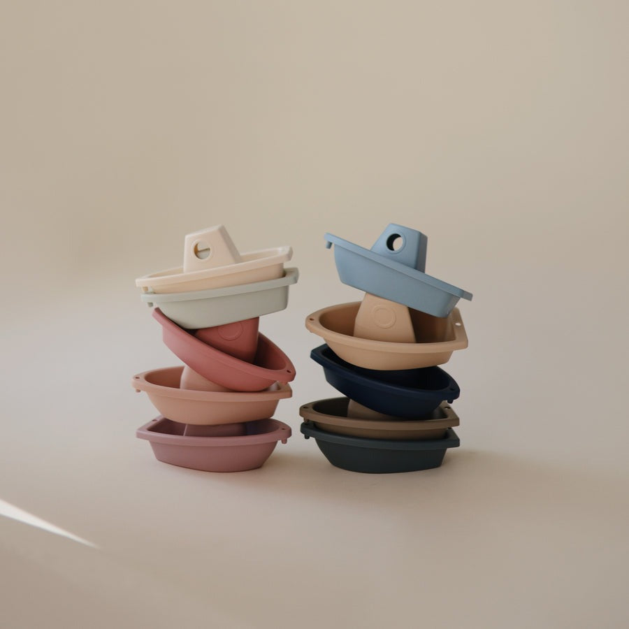 Mushie - Bath Play Set - Boats - Ocean - Mabel & Fox