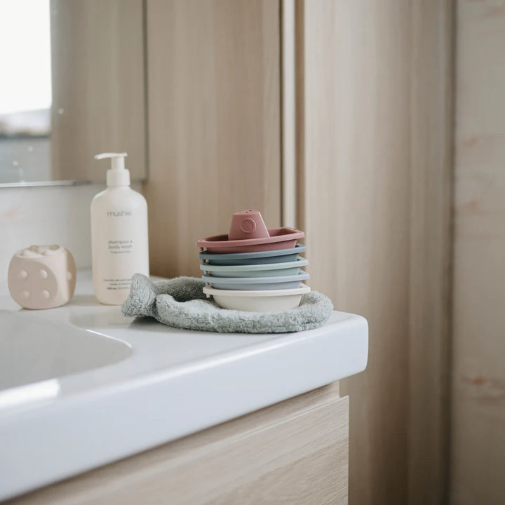 Mushie - Bath Play Set - Boats - Original - Mabel & Fox