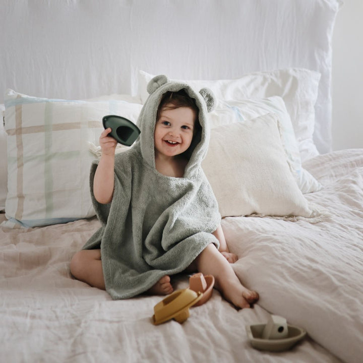 Mushie - Bath Play Set - Boats - Rustic - Mabel & Fox