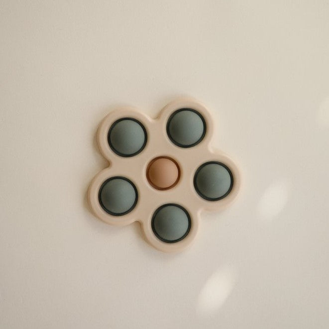 Mushie - Flower Press Toy - Dried Thyme / Natural / Shifting Sand - Mabel & Fox