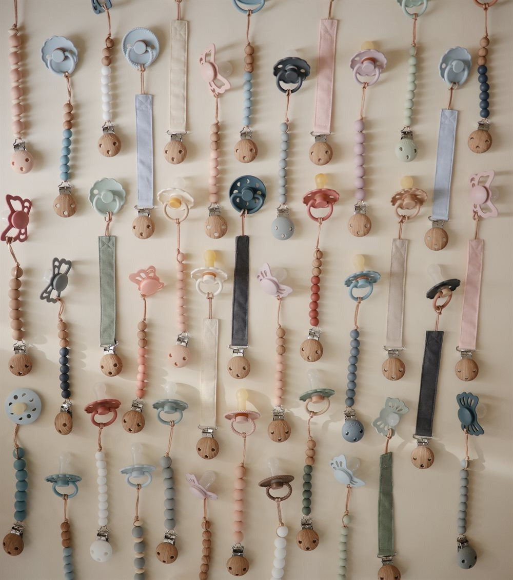 Mushie - Linen Pacifier Clip - 2 Pack - Olive / Shifting Sand - Mabel & Fox