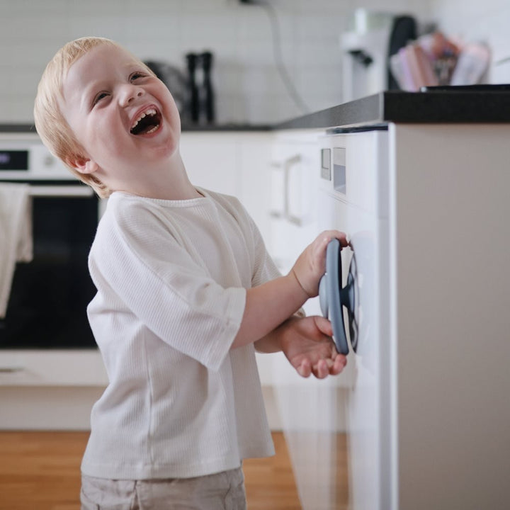 Mushie - Suction Toy - Spinner - Wheel - Mabel & Fox