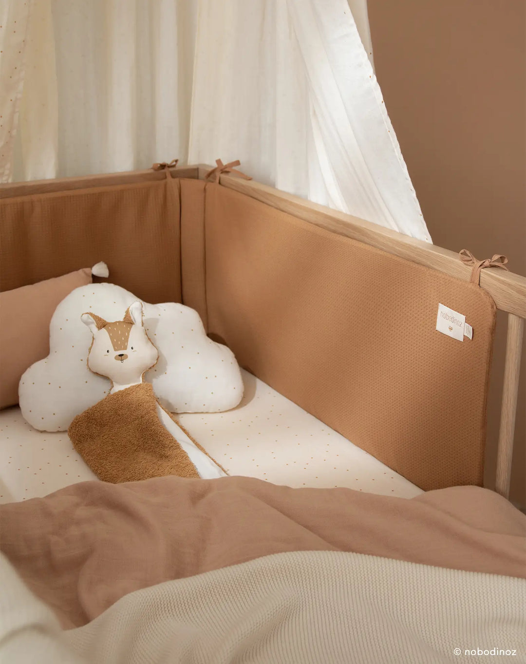 Nobodinoz Nest Cot Bumper Honeycomb Caramel
