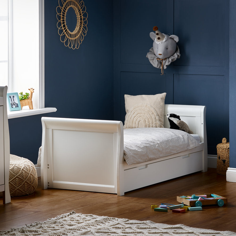 OBaby - Stamford Classic Cot Bed - White - Mabel & Fox