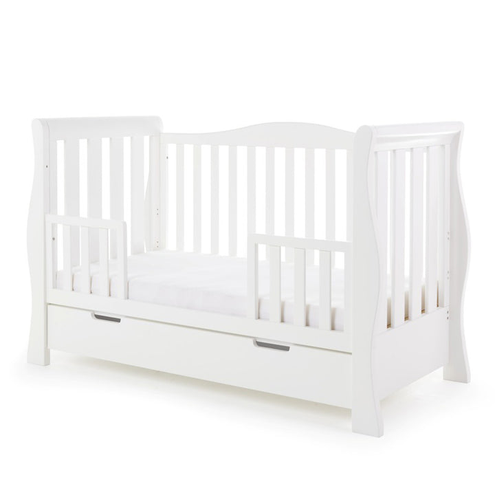 OBaby - Stamford Luxe Cot Bed & Moisture Management Mattress - White - Mabel & Fox