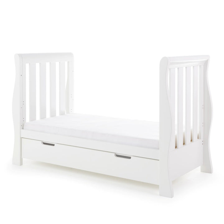 OBaby - Stamford Luxe Cot Bed & Moisture Management Mattress - White - Mabel & Fox
