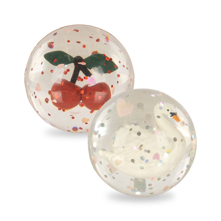 Konges Slojd – Bouncing Balls – Cherry/Swan (2 Pack) - Mabel & Fox