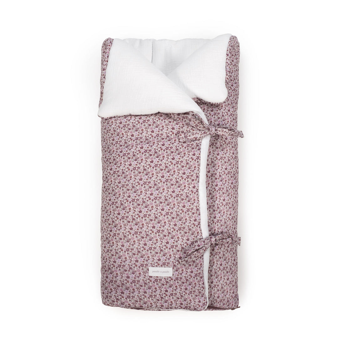 Pasito a Pasito - Baby Nest / Blanket- Cherry Flowers - Mabel & Fox