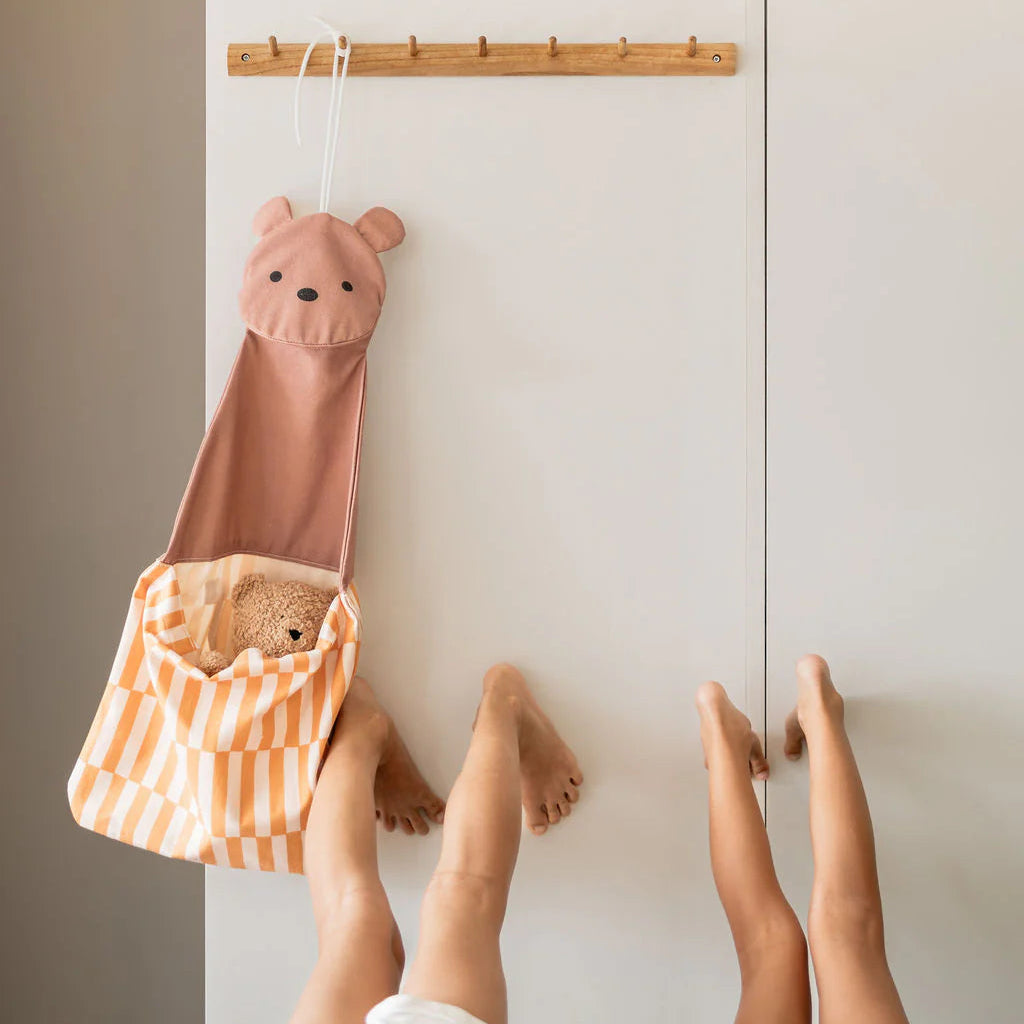 Play & Go - Wall Storage & Tote Bag - Bear - Mabel & Fox
