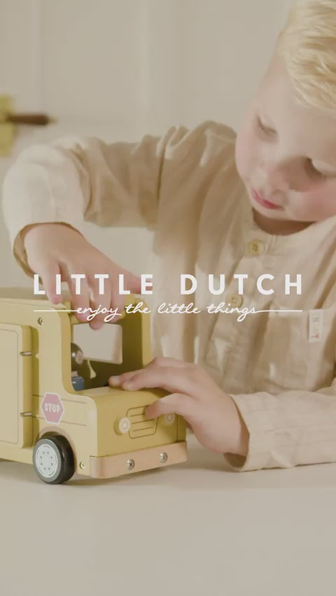 Little Dutch - School Bus with Figures