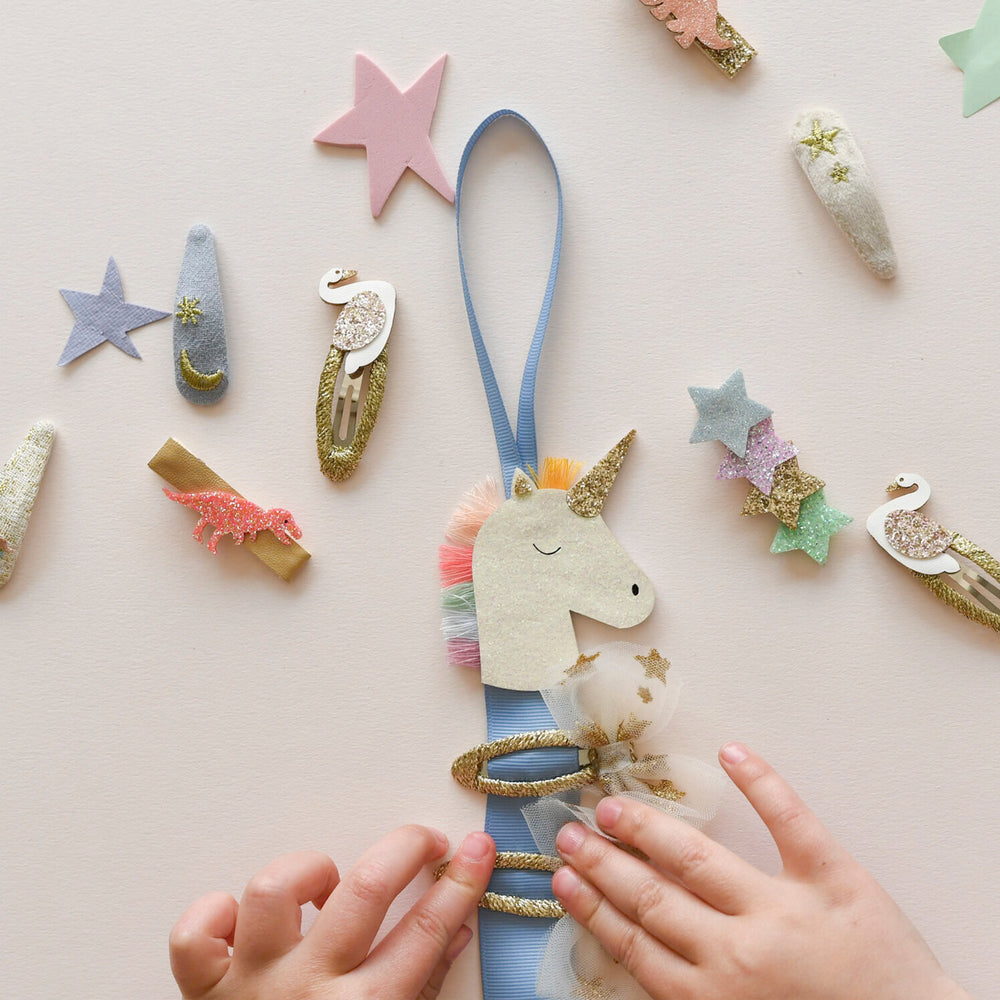 Rockahula – Rainbow Unicorn Clip Hanger - Mabel & Fox