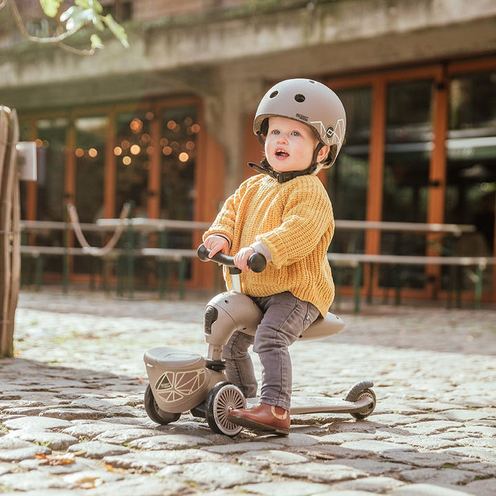 Scoot & Ride - Highwaykick 1 Lifestyle - Brown Lines - Mabel & Fox