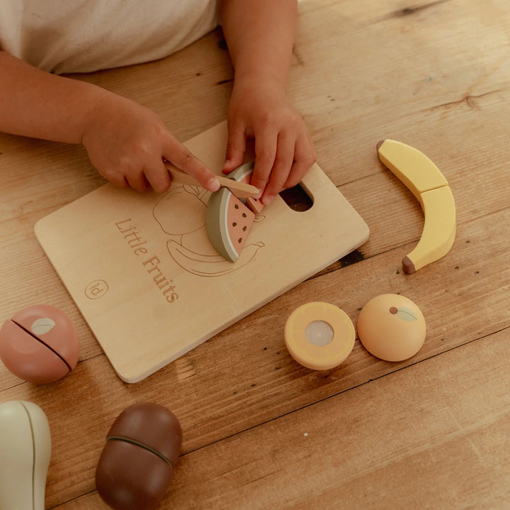 Little Dutch - Slicing Fruit