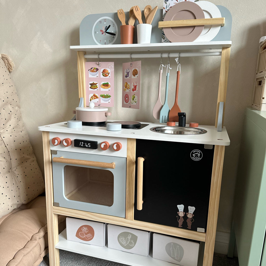 Speedy Monkey - Kitchen & 20 Accessories - Mabel & Fox