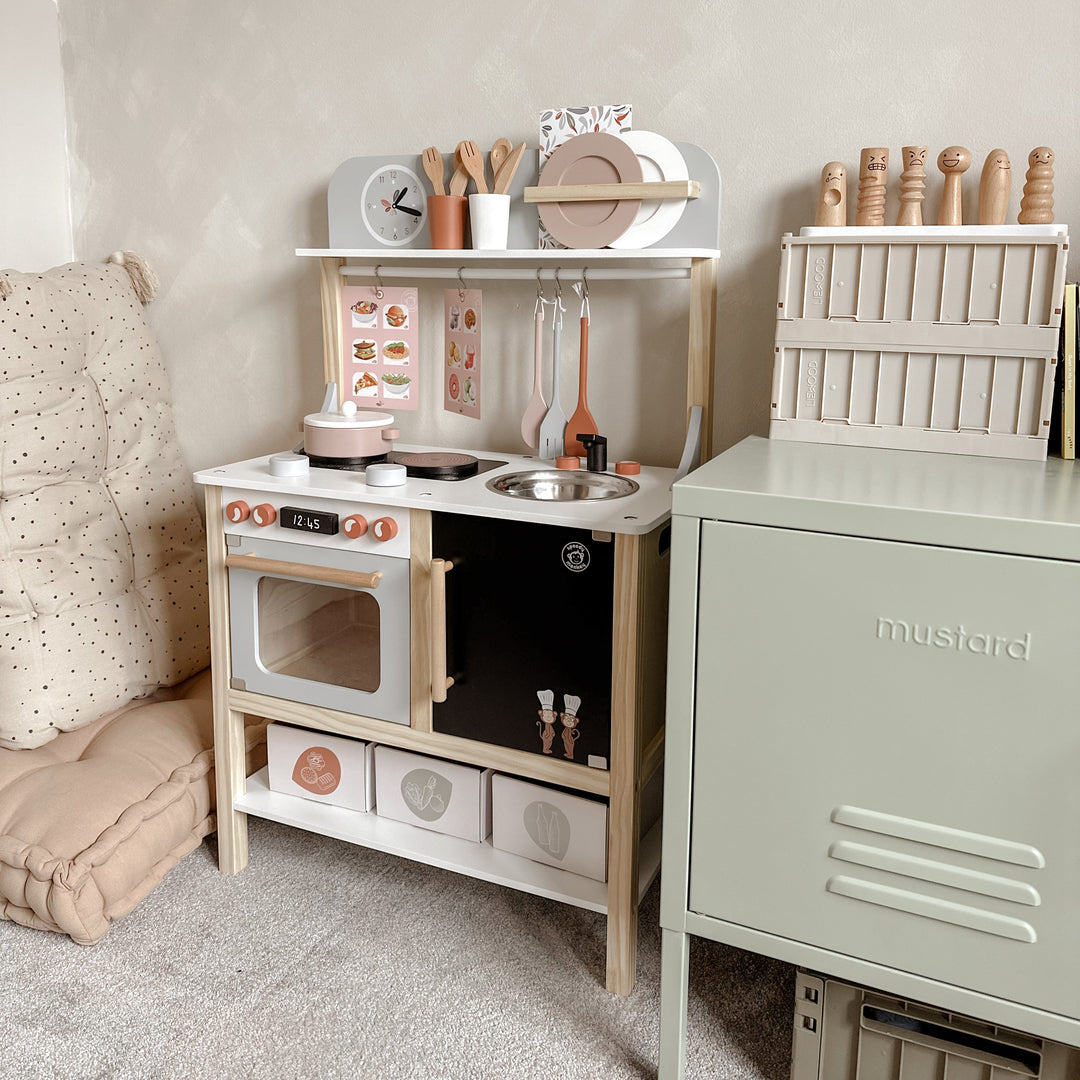 Speedy Monkey - Kitchen & 20 Accessories - Mabel & Fox