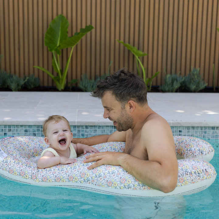 Sunnylife – Baby Float Together Seat – Into the Garden Ditsy Floral - Mabel & Fox