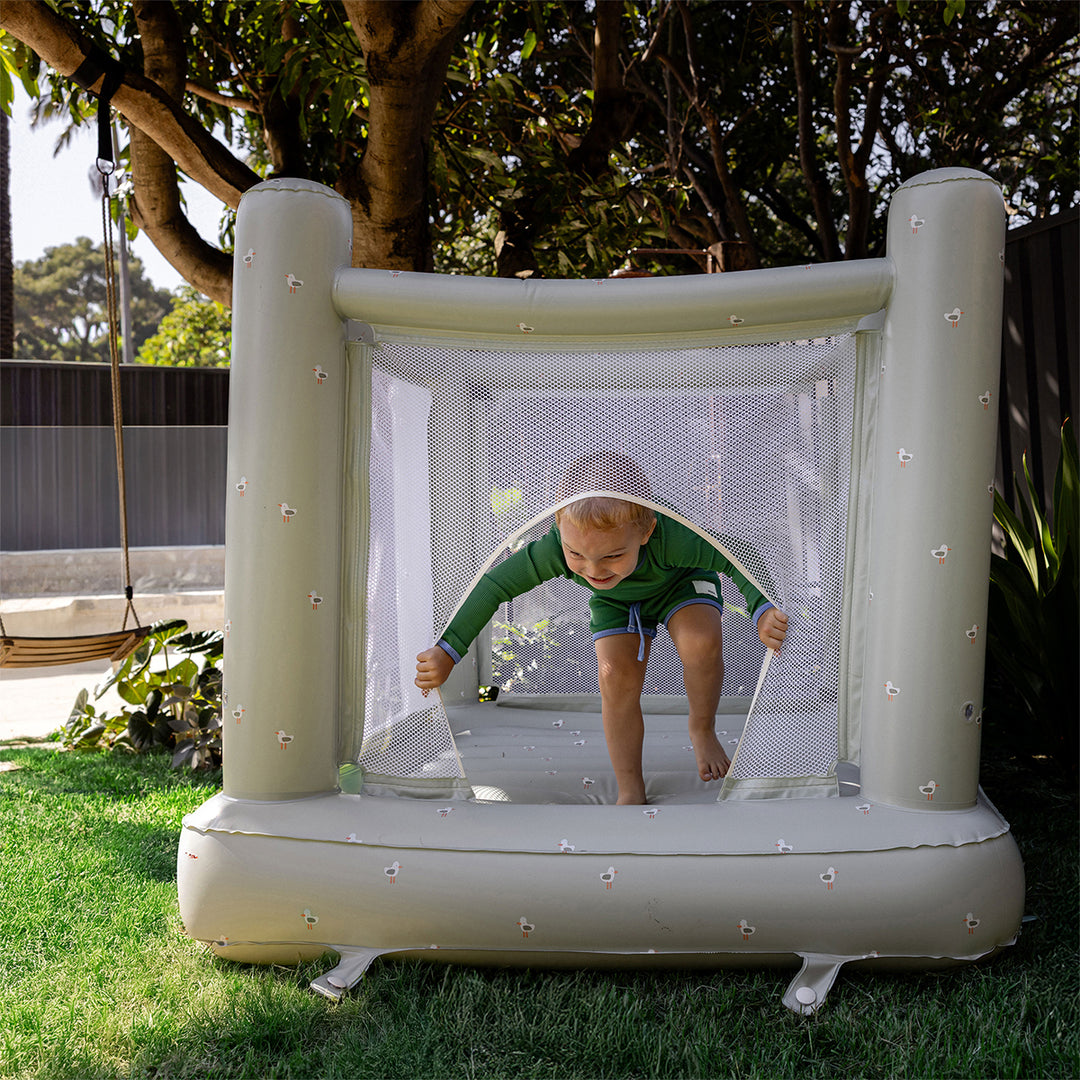 Sunnylife – Bounce House – Sammy the Seagull Green - Mabel & Fox