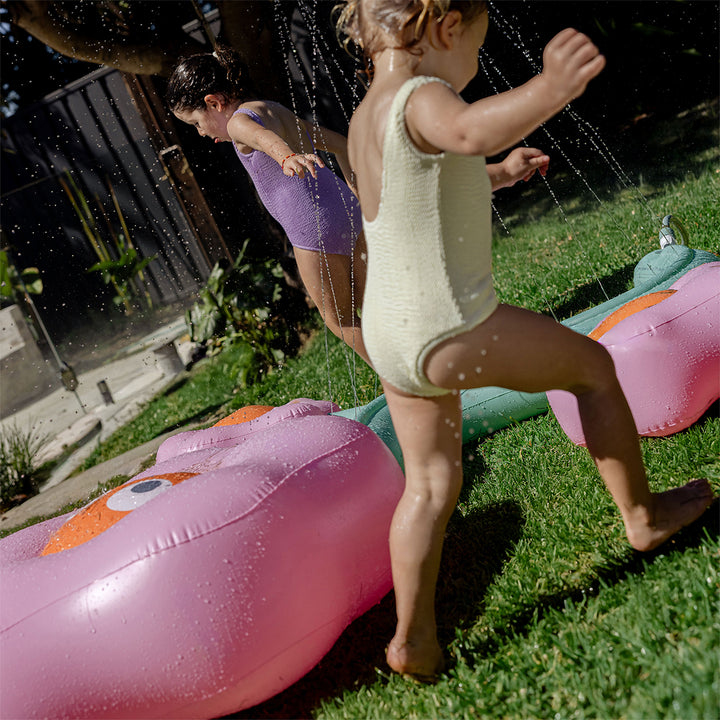 Sunnylife – Inflatable Sprinkler – Poppy the Peach - Mabel & Fox