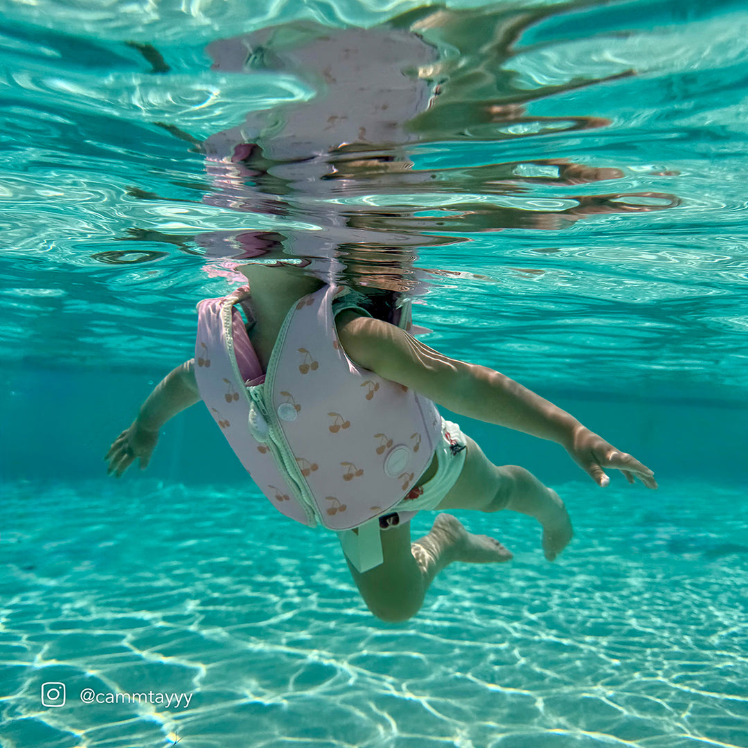 Sunnylife – Kids Swim Vest – Cotton Candy Cherry - Mabel & Fox