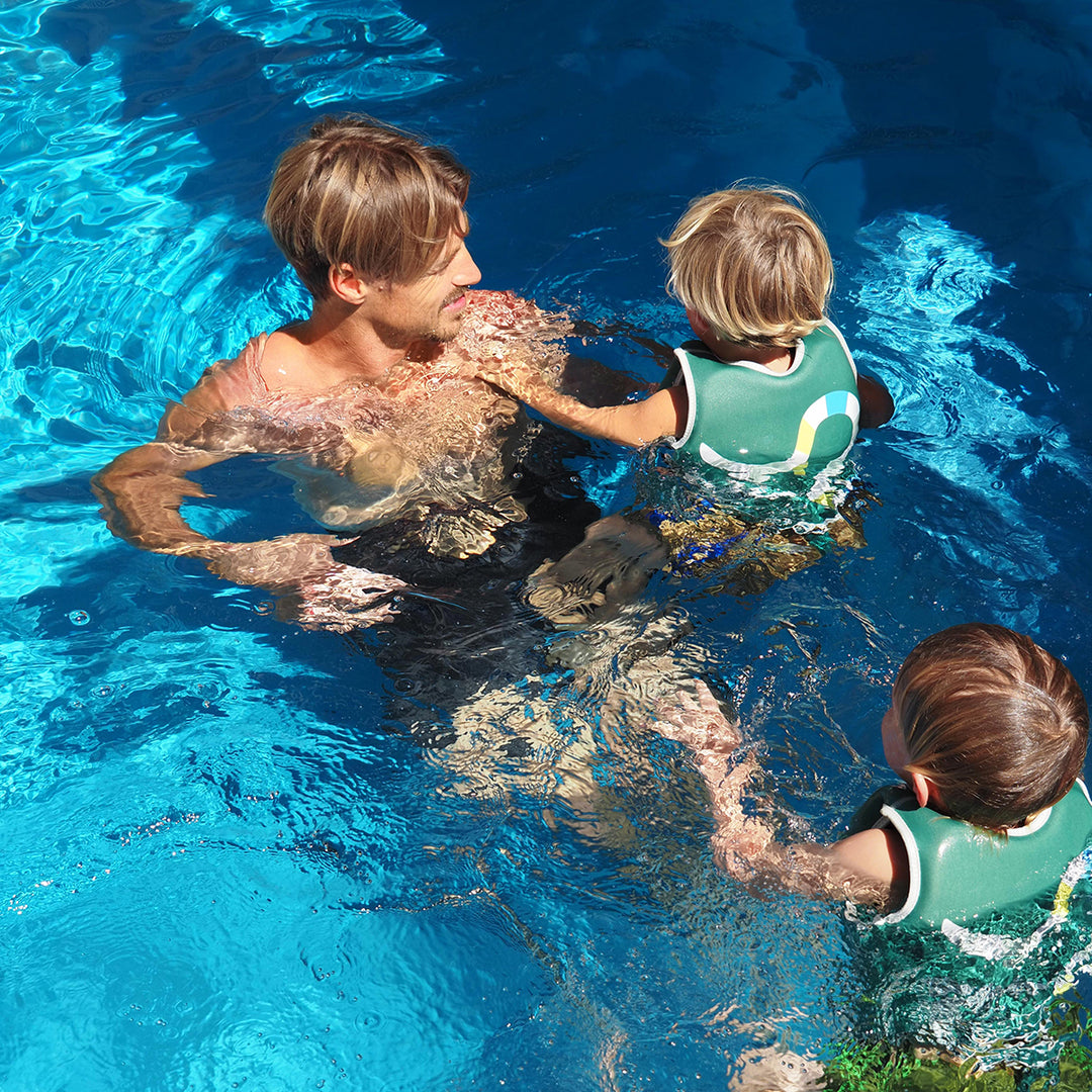 Sunnylife – Kids Swim Vest – Into the Jungle Green - Mabel & Fox