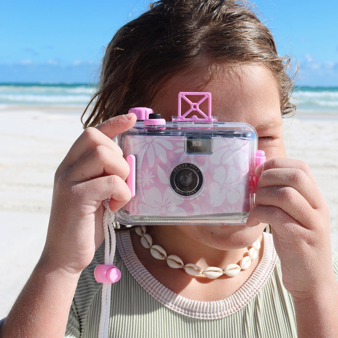 Sunnylife - Underwater Camera - Stole My Heart Pink Floral - Mabel & Fox