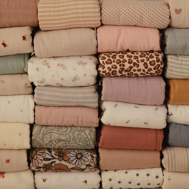 Mushie - Organic Cotton Muslin Swaddle - Blush