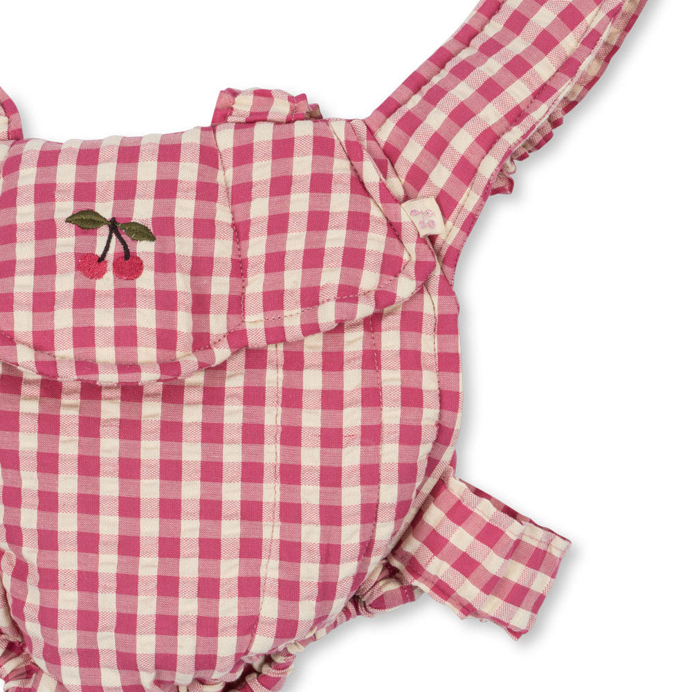 Konges Slojd – Doll Carrier – Bubblegum Check - Mabel & Fox