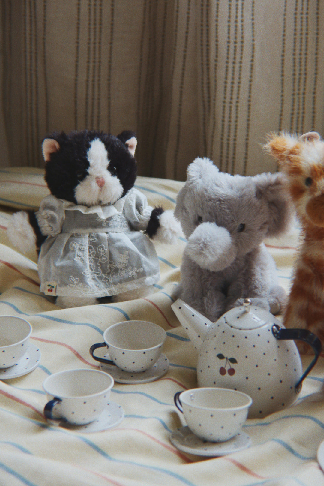 Konges Slojd – Tea Party