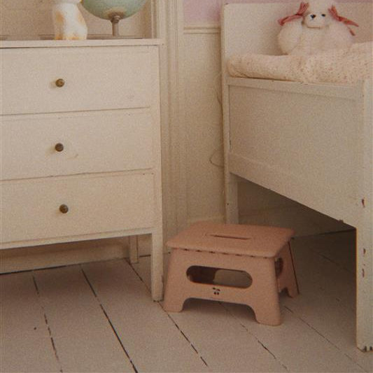 Konges Slojd – Foldable Stool - Cherry