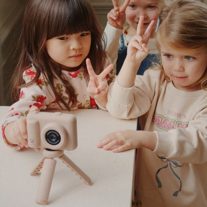 Konges Slojd - My First Camera - Cherry