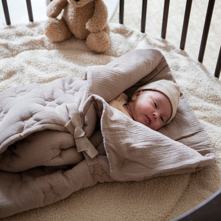 Walking Mum - Baby Nest - Caetana Sand - Mabel & Fox