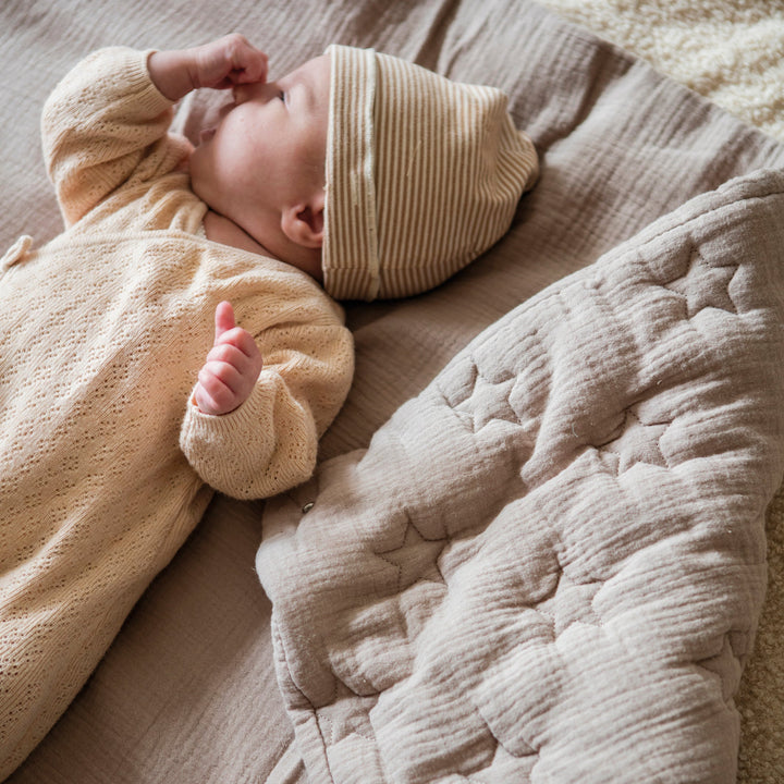 Walking Mum - Baby Nest - Caetana Sand - Mabel & Fox