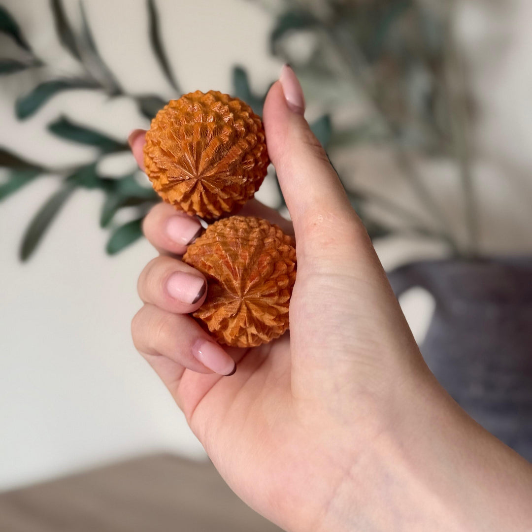 Yuula - The Duo - Aura Orbs & Yuula Comb Set - Mabel & Fox