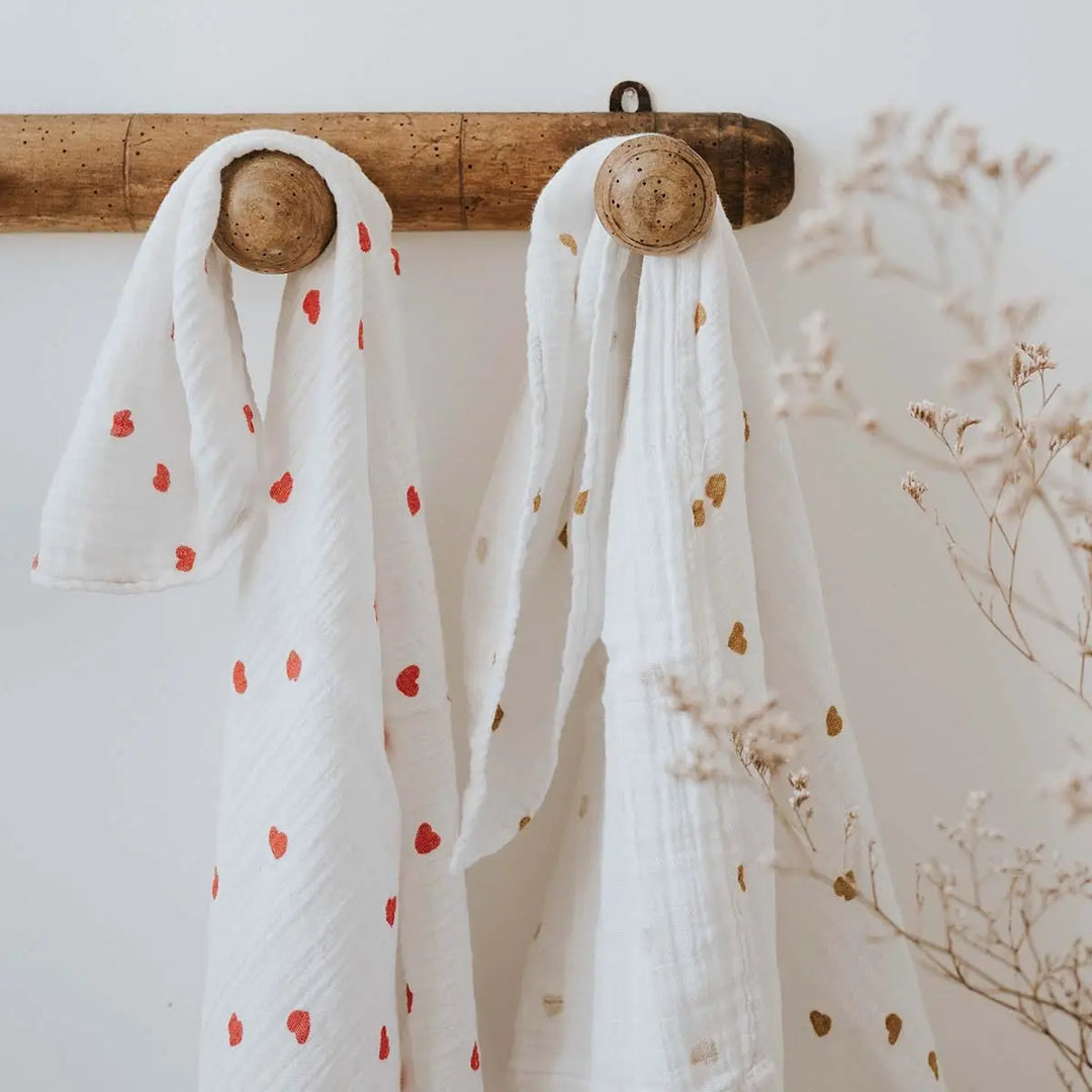 Rose in April - Muslin Swaddle Bianca - Heart Mustard 70 x 70cm