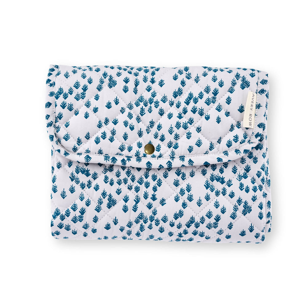 AVERY ROW - TRAVEL CHANGING MAT  - NORDIC FOREST - Mabel & Fox