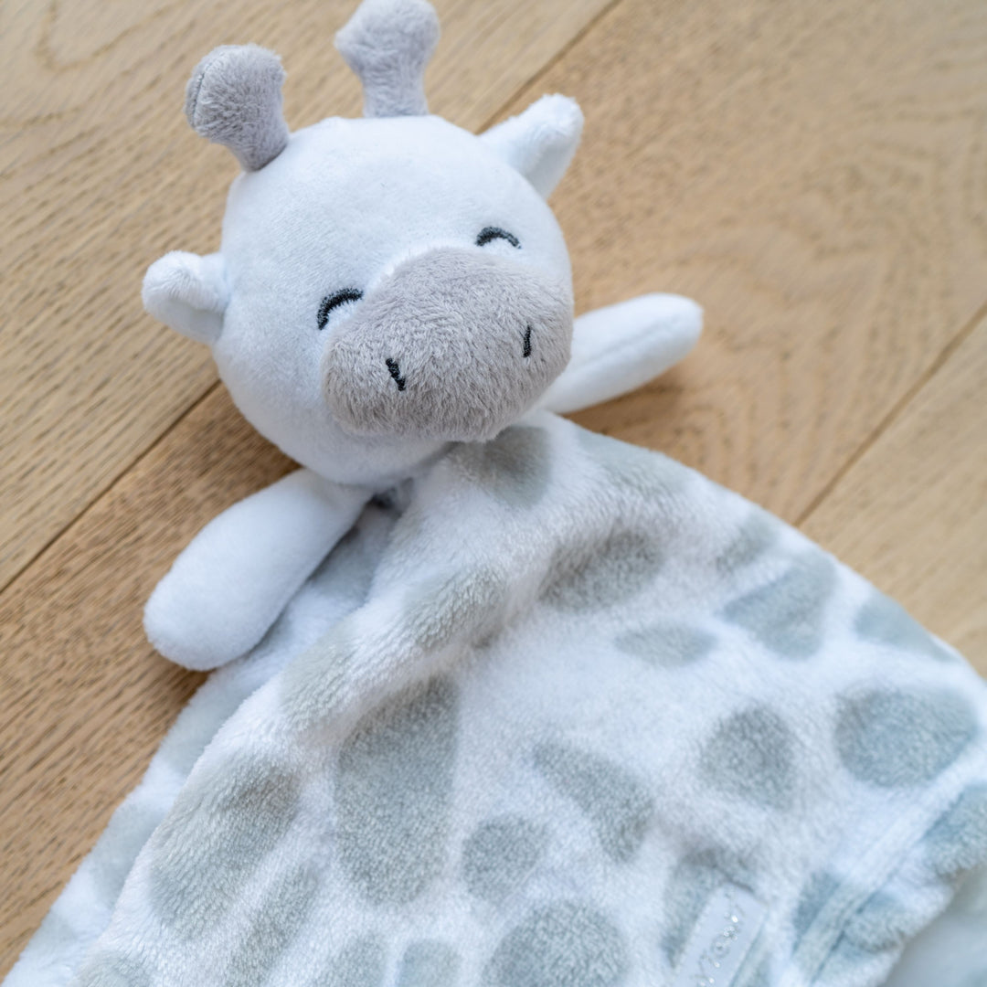 Mabel & Fox - Giraffe Comforter - Grey / White - Mabel & Fox