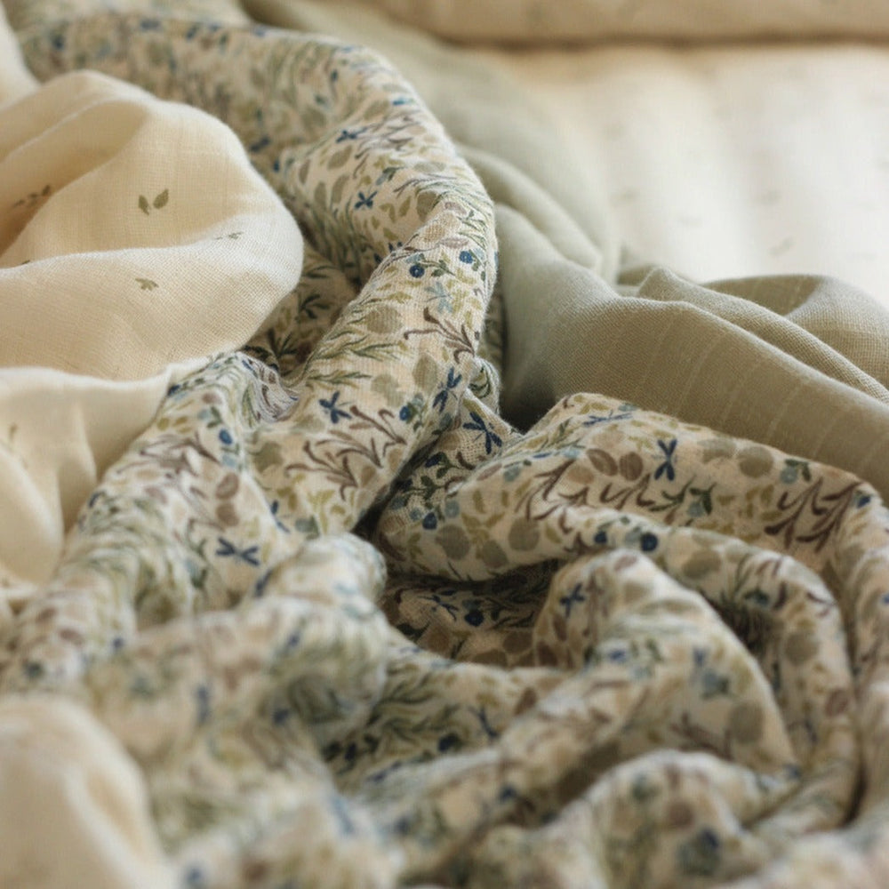 AVERY ROW - ORGANIC BABY LARGE MUSLIN SWADDLE  - RIVERBANK - Mabel & Fox