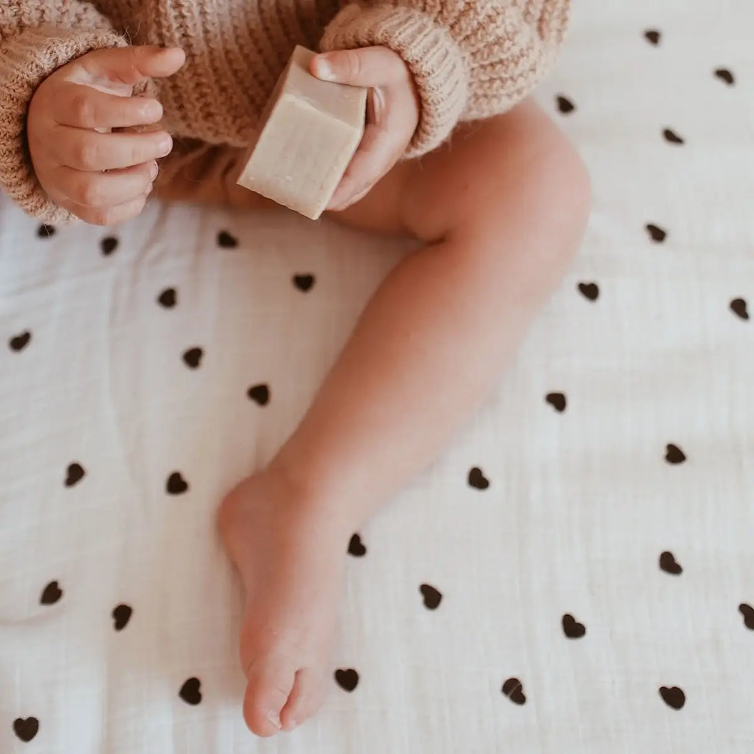 Rose in April - Muslin Swaddle Bianca - Heart Ecru